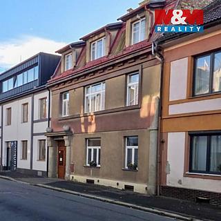 Prodej bytu 3+1 83 m² Pardubice Zelené Předměstí, Staňkova