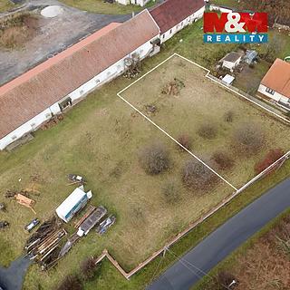 Prodej stavební parcely 1 026 m² Ouběnice