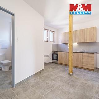 Pronájem bytu 2+1 48 m² Sokolov, Nádražní