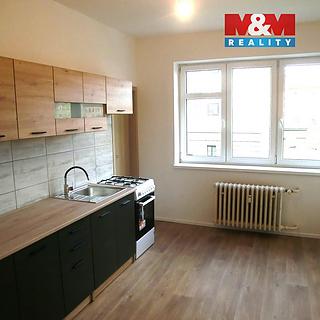 Pronájem bytu 2+1 79 m² Opava Předměstí, náměstí Svaté Hedviky