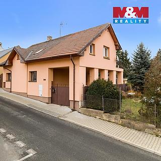 Prodej rodinného domu 221 m² Unhošť