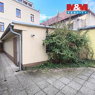 Pronájem obchodu 83 m² Slaný, Husova