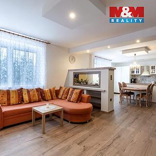 Prodej rodinného domu 194 m² Velká nad Veličkou