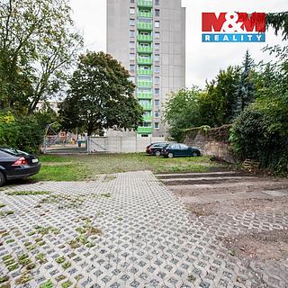 Pronájem garáže 400 m² Pardubice Zelené Předměstí, Hronovická