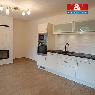 Prodej rodinného domu 74 m² Všestary Menčice, Hlavní