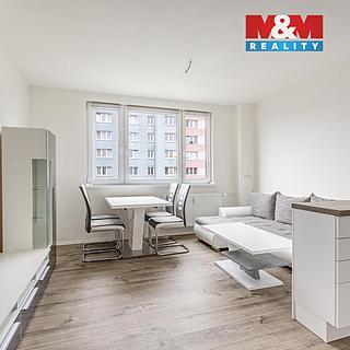 Prodej bytu 2+kk 45 m² Cvikov, Sídliště