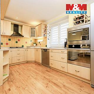 Prodej bytu 3+kk 72 m² Olomouc Chválkovice, Na zákopě