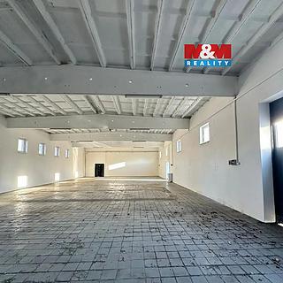 Pronájem skladu 350 m² Kladno