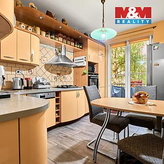 Prodej bytu 3+1 68 m² Ostrov, Vančurova