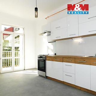 Pronájem bytu 3+1 86 m² Cheb