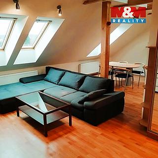 Pronájem rodinného domu 65 m² Plzeň, Prostřední