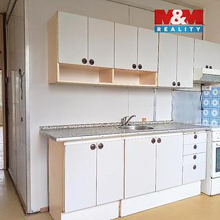 Pronájem bytu 3+1 84 m² Ostrov