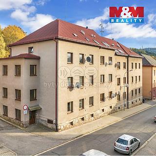 Pronájem bytu 1+kk a garsoniéry 30 m² Náchod, Borská