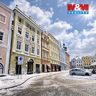 Pronájem bytu 1+kk a garsoniéry 30 m² Jindřichův Hradec I, nám. Míru