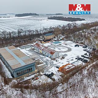 Pronájem skladu 1100 m&sup2; Veleň