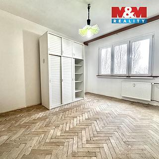 Pronájem bytu 2+1 51 m&sup2; Kadaň