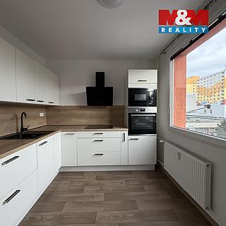 Pronájem bytu 2+1 62 m&sup2; Chomutov