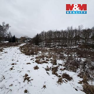 Prodej stavební parcely 5 378 m² Velemín