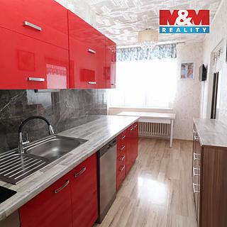 Prodej bytu 4+1 76 m² Hroznětín, Sídliště