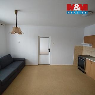 Pronájem bytu 1+1 49 m² Kryry, Tovární