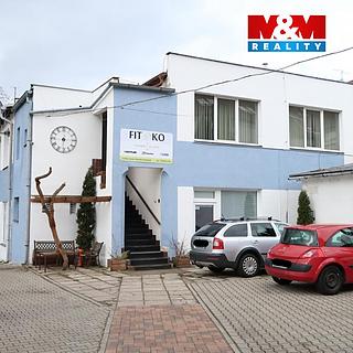 Pronájem obchodu 140 m&sup2; Pardubice