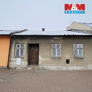 Prodej rodinného domu 48 m² Uničov, Stromořadí