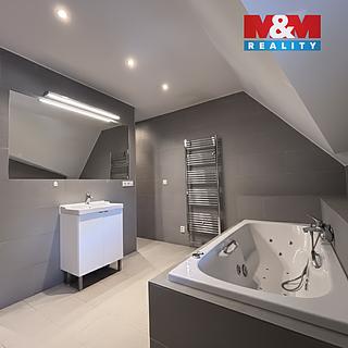 Pronájem bytu 1+kk a garsoniéry 65 m² Zákupy, Nádražní