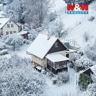 Pronájem chaty 77 m² Jenišovice