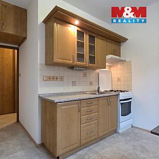 Pronájem bytu 2+1 49 m&sup2; Sokolov