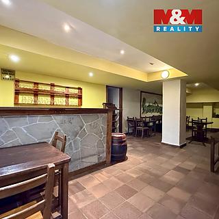 Pronájem restaurace 80 m² Zlín, náměstí Míru