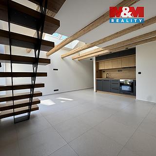 Pronájem bytu 1+kk, garsoniery 53 m&sup2; Klášterec nad Ohří