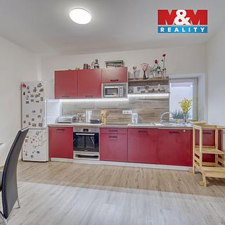 Prodej bytu 3+kk 65 m² Chrást, Dlouhá