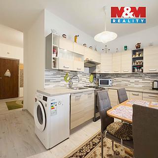 Prodej bytu 2+1 54 m² Karviná Mizerov, Majakovského