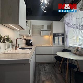 Prodej bytu 3+1 65 m&sup2; Chomutov