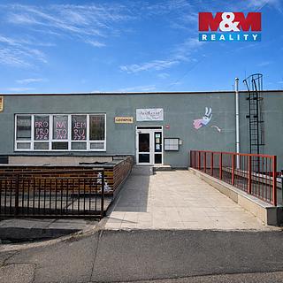 Pronájem kanceláře 74 m² Louny, Školní