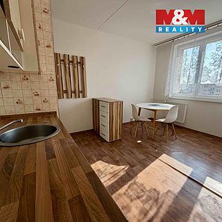 Pronájem bytu 1+1 34 m² Žatec, Javorová