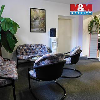 Pronájem kanceláře 140 m² Kladno, Pavlisova