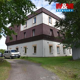 Pronájem bytu 1+kk a garsoniéry 30 m² Dlouhoňovice, Nádražní