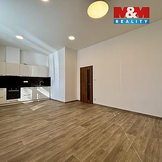 Pronájem bytu 2+kk 59 m&sup2; Ostrava