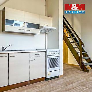 Pronájem bytu 3+kk 80 m&sup2; Ostrava