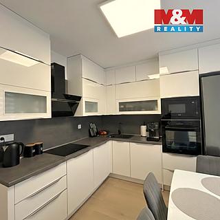 Prodej bytu 3+1 75 m² Jirkov, Mládežnická