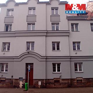 Pronájem bytu 2+kk 36 m² Dvůr Králové nad Labem, nábřeží Benešovo