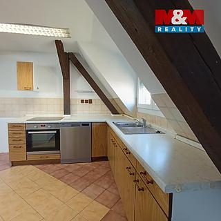 Pronájem bytu 3+kk 99 m&sup2; Rumburk