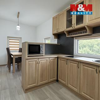 Pronájem rodinného domu 62 m&sup2; Velemyšleves