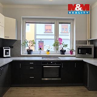 Pronájem bytu 2+1 70 m² Jirkov, Žižkova