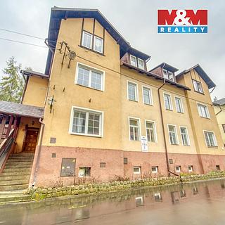 Prodej rodinného domu 800 m&sup2; Oloví