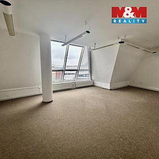 Pronájem kanceláře 170 m² Liberec IV-Perštýn, Moskevská