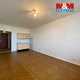 Prodej bytu 1+kk a garsoniéry 32 m² Ostrava Moravská Ostrava, Maroldova