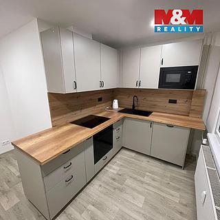 Pronájem bytu 2+1 63 m&sup2; Poniklá