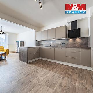 Prodej bytu 3+kk 65 m² Nehvizdy, Pražská